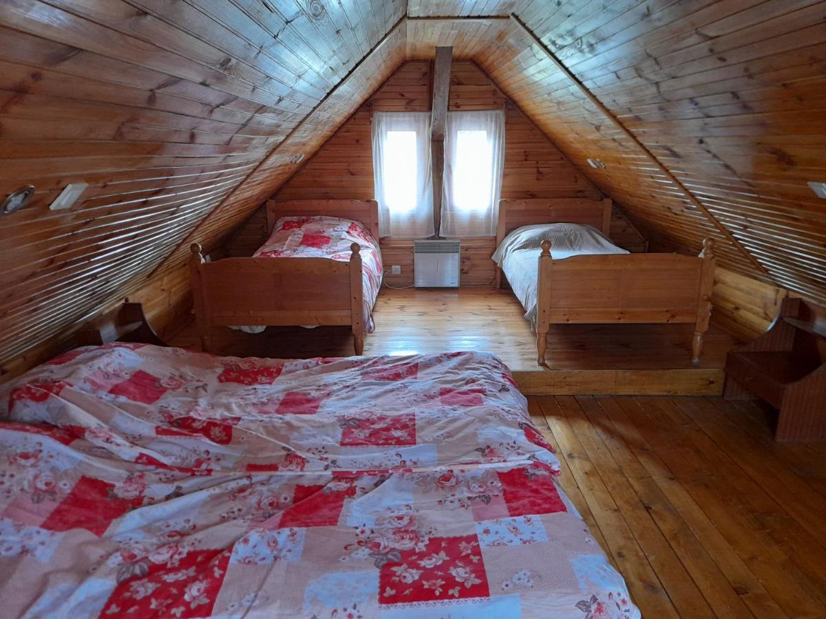 Rooms Ma La Карловац Экстерьер фото